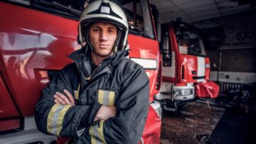 Interwencja strażaków na Świdnickiej ulicy Długiej – prawdopodobny fałszywy alarm