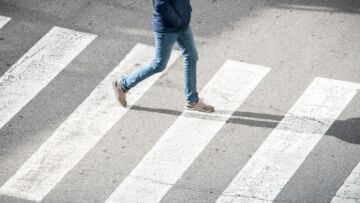 Nowy chodnik przy ul. Plażowej w Bielawie poprawia bezpieczeństwo pieszych